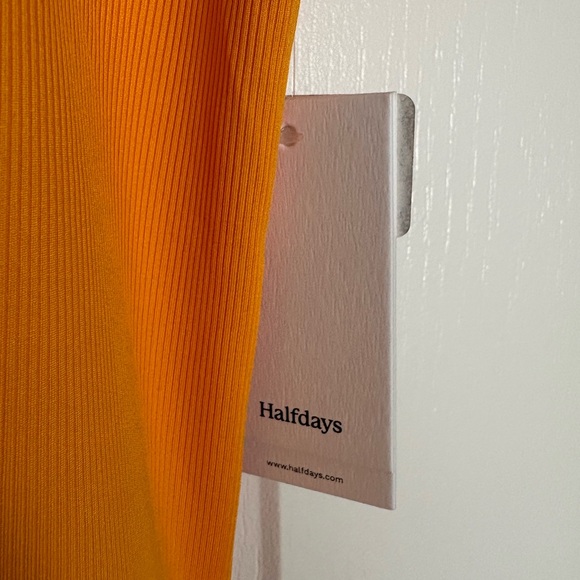 NWT Halfdays Women's Mollie Performance Short Sleeve T-Shirt. Size XL. - Picture 9 of 9